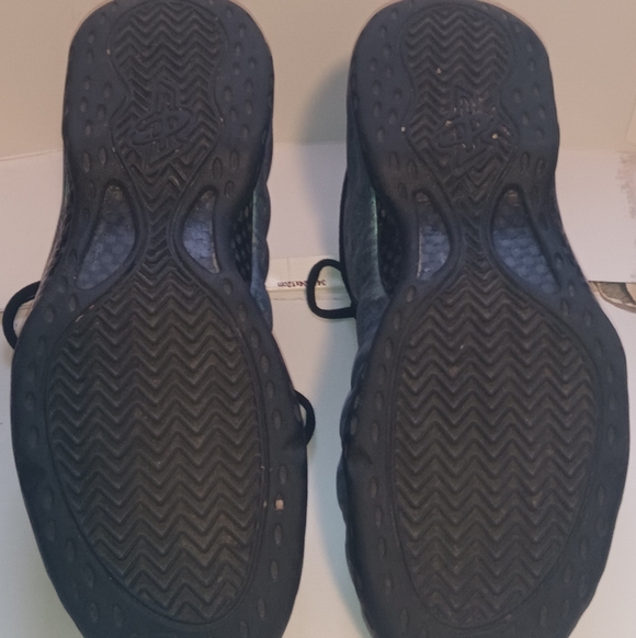 Nike - Picture 8 of 8